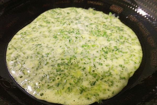 韭菜鸡蛋煎饼的做法图解8