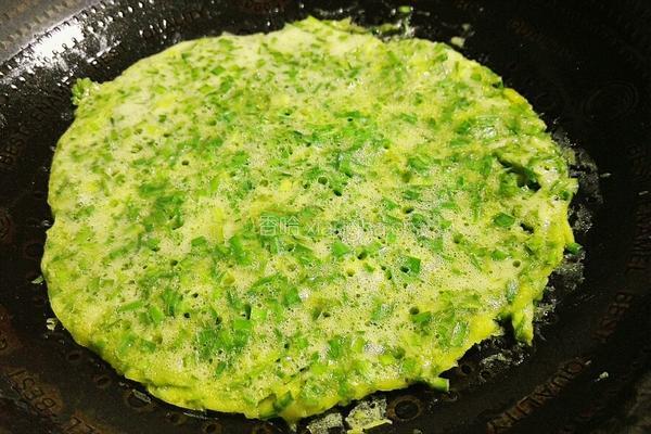 韭菜鸡蛋煎饼的做法图解9