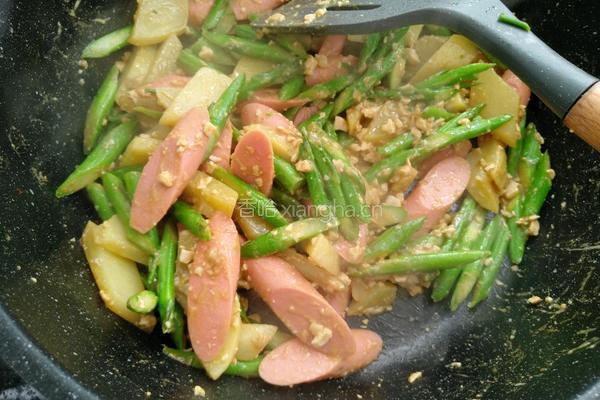 咸蛋芦笋火腿焗土豆的做法图解14