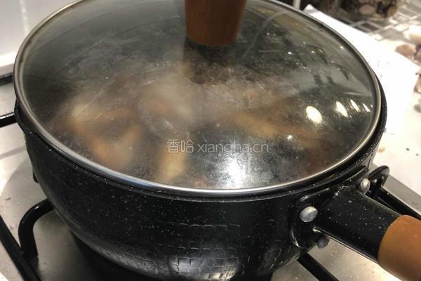 逆天好吃的㊙️制红烧鸡爪的做法图解7