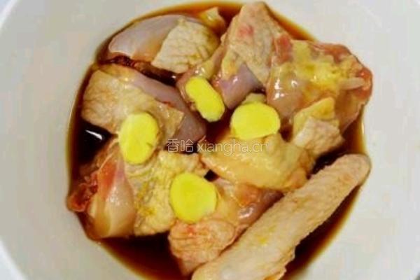 板栗香菇鸡焖饭的做法图解1