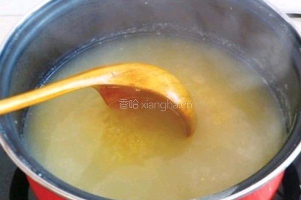 健康绿色 黄金小米粥的做法图解3