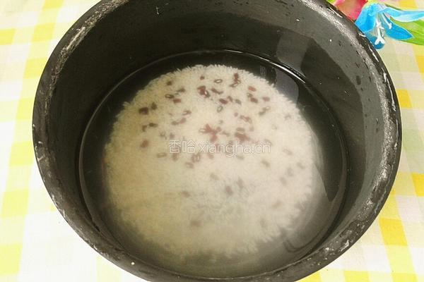 赤小豆苹果糯米粥的做法图解3
