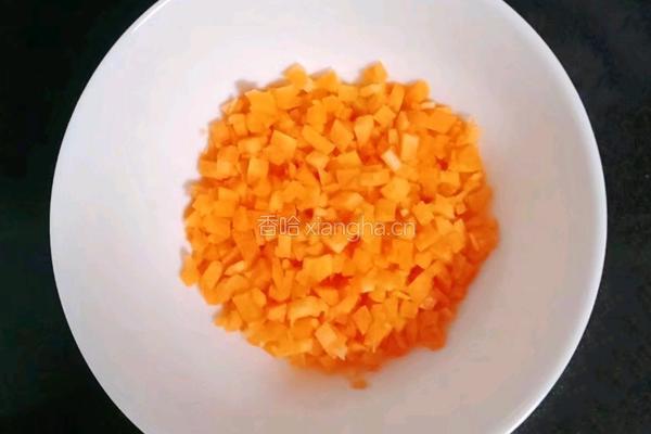 火腿胡萝卜鸡蛋饼的做法图解1