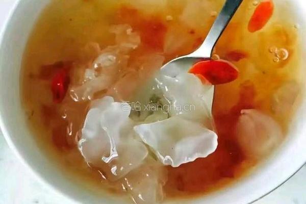 冰糖炖雪耳的做法图解5