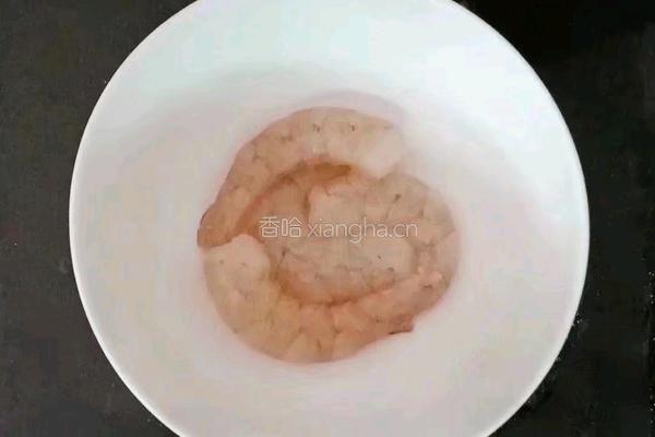 虾仁米饭鸡蛋羹 (宝宝辅食）的做法图解1