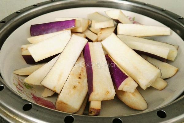 蒜蓉茄子的做法图解3