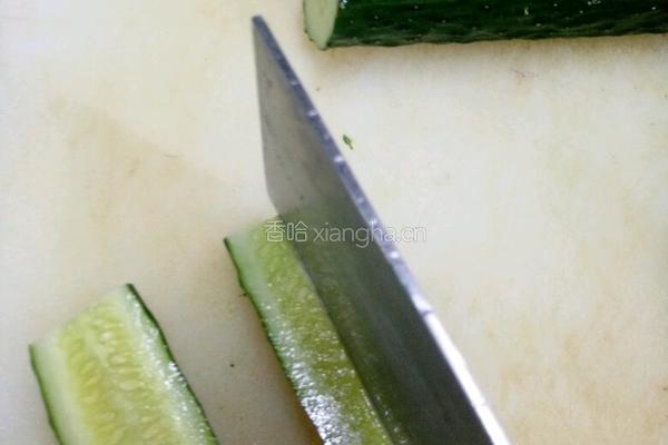 清爽小炒鲜鱿的做法图解3