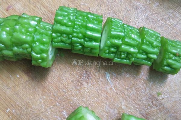 懒人版苦瓜酿肉的做法图解3