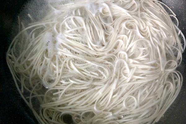 番茄鸡蛋拌面的做法图解7