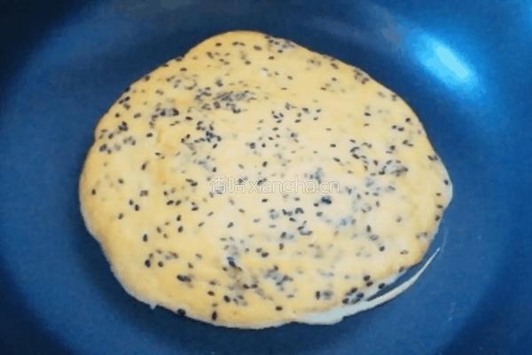 12M 黑芝麻鸡蛋卷 宝宝辅食营养食谱菜谱的做法图解7