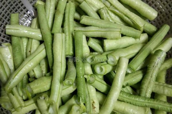 炒豆角的做法图解1