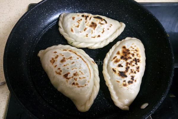 韭菜盒子的做法图解14