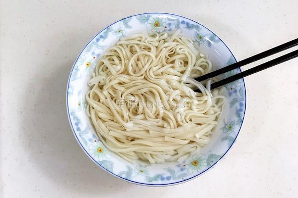 酸辣凉拌面的做法图解6