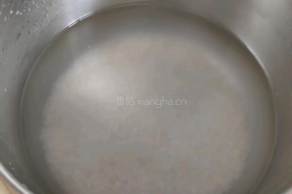 鱿鱼粥的做法图解1
