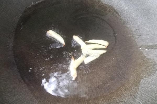 虾米炒豆腐干的做法图解6