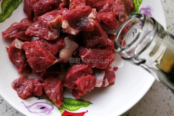 牛肉腐竹煲的做法图解3