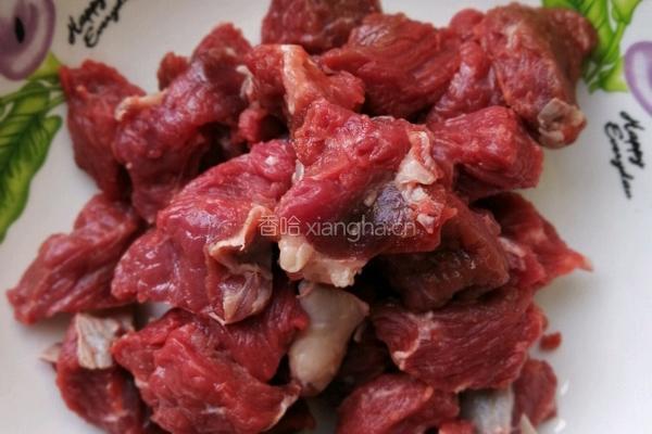 牛肉腐竹煲的做法图解2