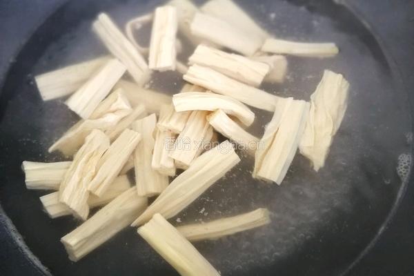 牛肉腐竹煲的做法图解9
