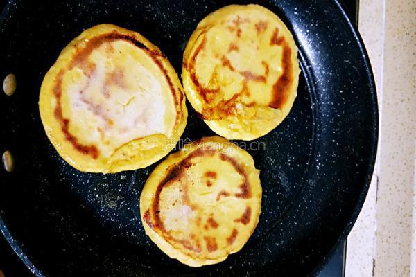 奶香玉米面贴饼子(粗粮）的做法图解15