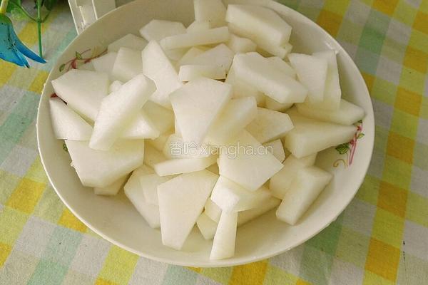 白萝卜花生牛肉丸子汤的做法图解4