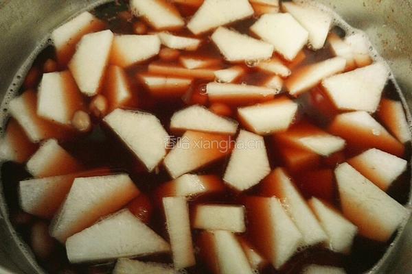 白萝卜花生牛肉丸子汤的做法图解5