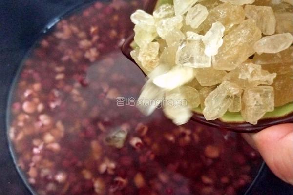 红豆薏仁芡实粥的做法图解6