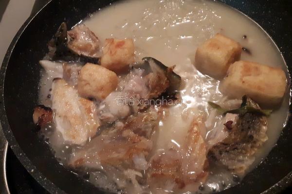 鱼头豆泡汤的做法图解7
