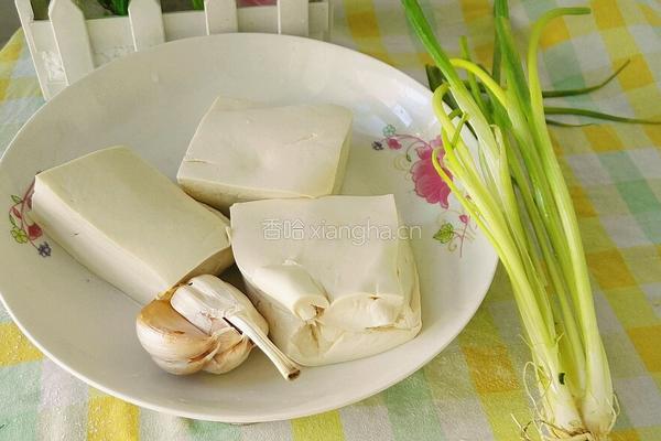 麻婆豆腐的做法图解1