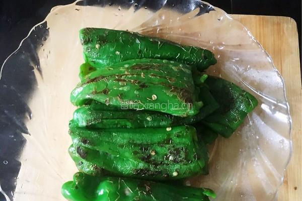 家常虎皮青椒的做法图解4