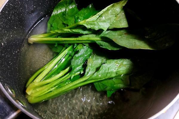 菠菜大米粥(宝宝辅食）的做法图解5