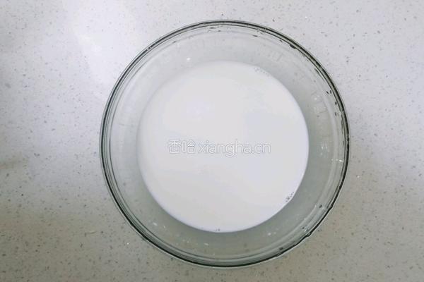 12M草莓牛奶小方的做法图解4