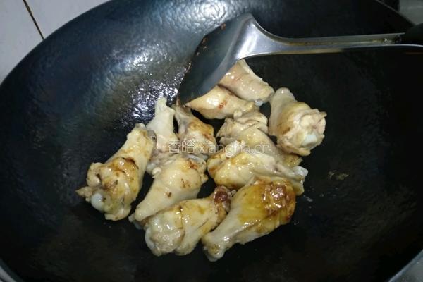红烧鸡翅根的做法图解2