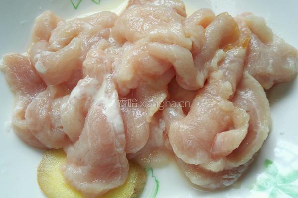 冬瓜木耳炒肉片的做法图解1