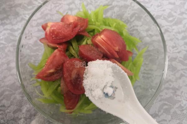 西红柿拌莴笋的做法图解6