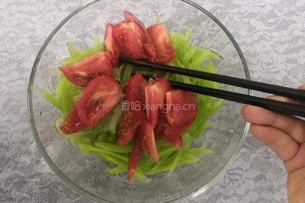 西红柿拌莴笋的做法图解8