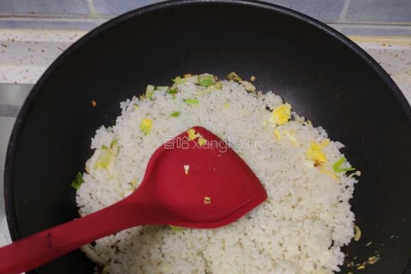 蛋炒饭的做法图解6