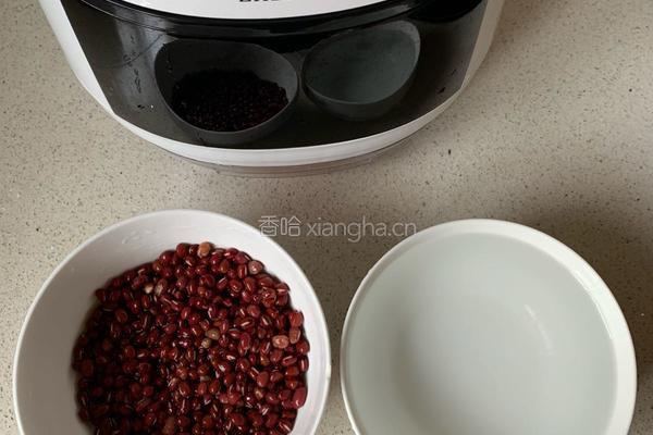 奶香红豆小元宵的做法图解1