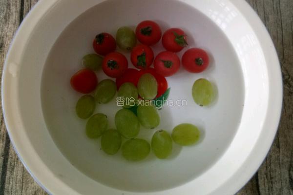 水果酸奶球的做法图解2