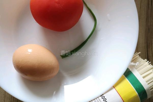 西红柿鸡蛋打卤面的做法图解1