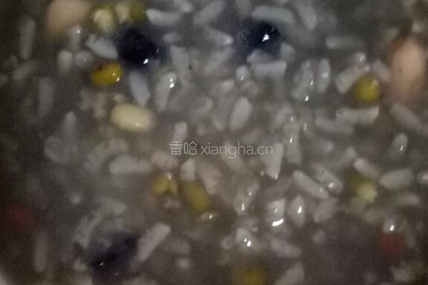 紫薯杂粮粥