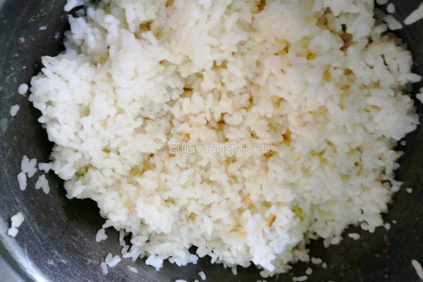 腊肉炒饭的做法图解4