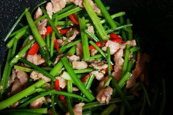 芹菜炒肉丝的做法图解20