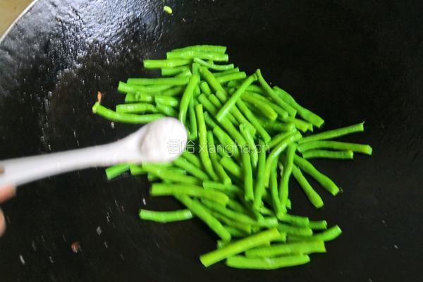 烧肉炒豆角的做法图解5