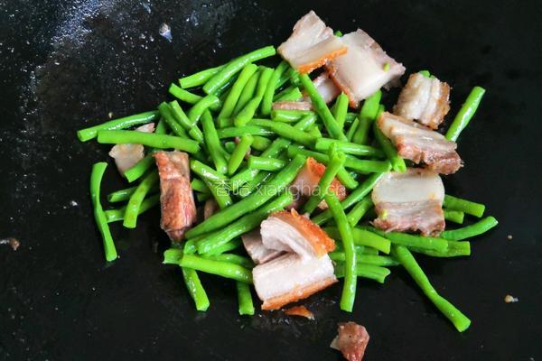 烧肉炒豆角的做法图解7
