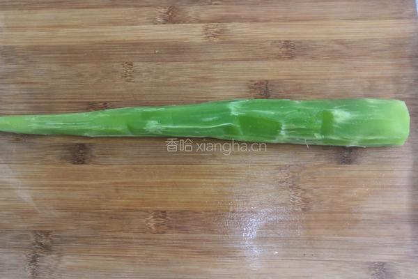 三药莴笋炒木耳的做法图解4