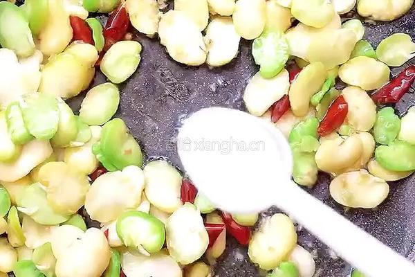 微辣蚕豆米的做法图解6