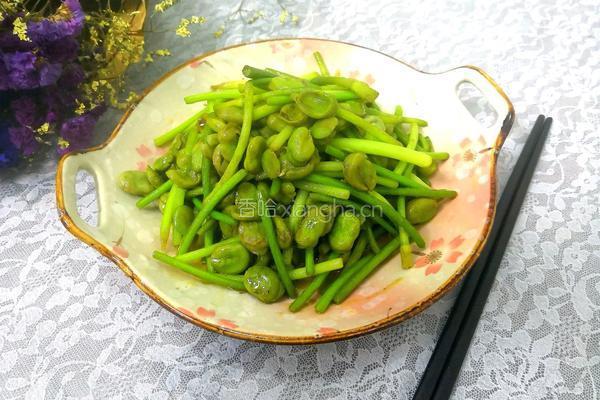 蒜苗炒蚕豆的做法图解12