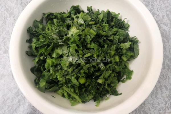 蒜香莴笋叶的做法图解4