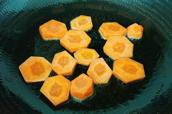 胡萝卜炒芥菜的做法图解5